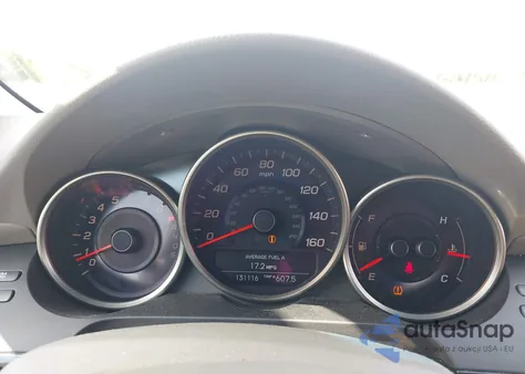 2010 Acura Rl 3.7 z USA, uszkodzony, nr VIN JH4KB2F66AC002652